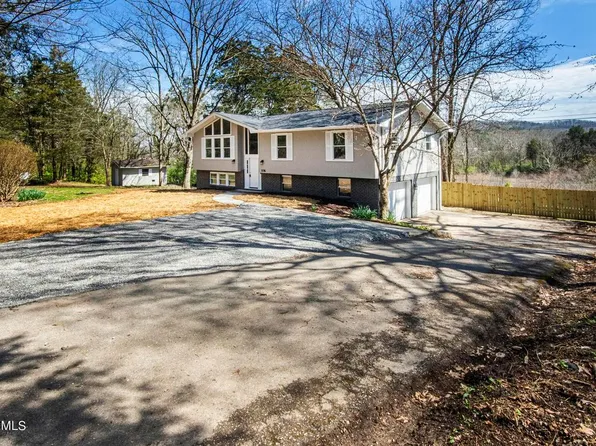 106 Newport Dr, Oak Ridge, TN 37830