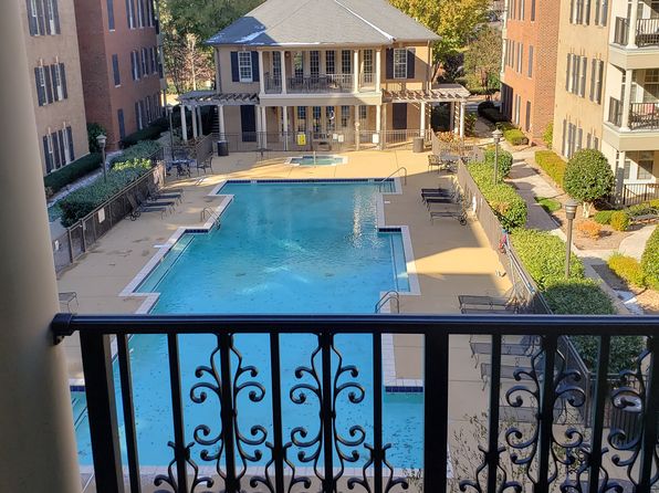 309 Seven Springs Way APT 304