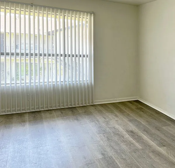 1822 W Sumac Ln #5 — Photo 5