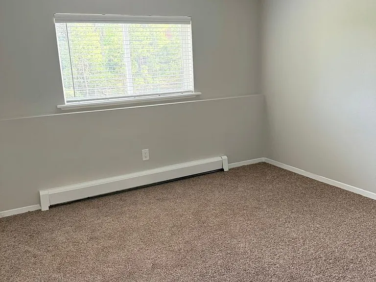 Cottonwood Creek Apartments — Photo 27
