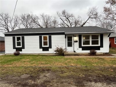 323 W Tyler Ave, Charleston, IL, 61920
