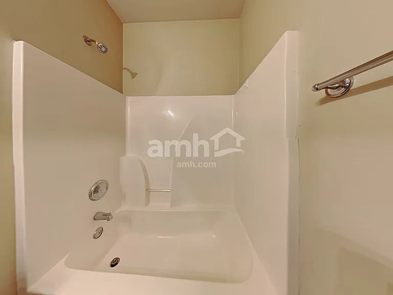 11342 Heritage Green Dr — Photo 17
