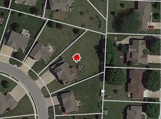 307 Shoreview Dr, Raymore, MO 64083