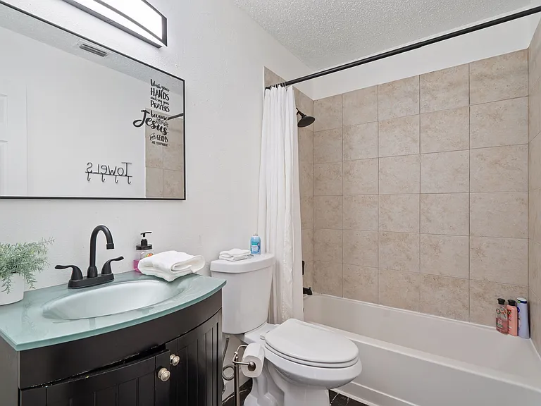 141 Morningside Dr — Photo 28