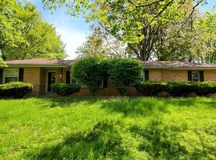 6790 Parker Rd, Florissant, MO 63033