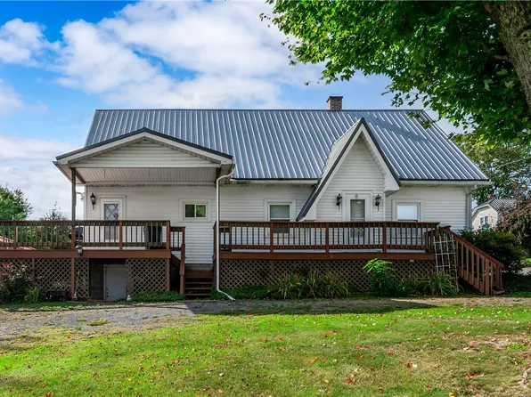 185 State St, Saxonburg, PA 16056