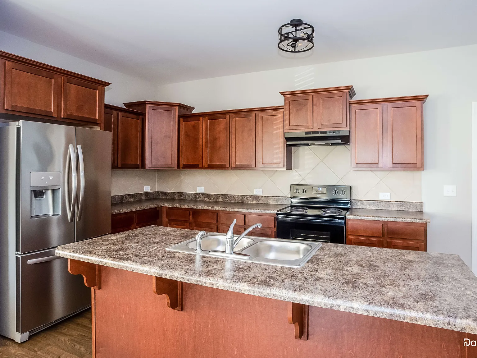 3 bed, 2.5 bath, 2108 sqft, $1,975 — Photo 4