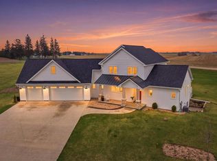 N6329 Tradewinds Circle, Beaver Dam, WI