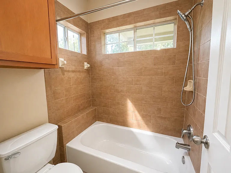 408 Nelray Blvd #A — Photo 15