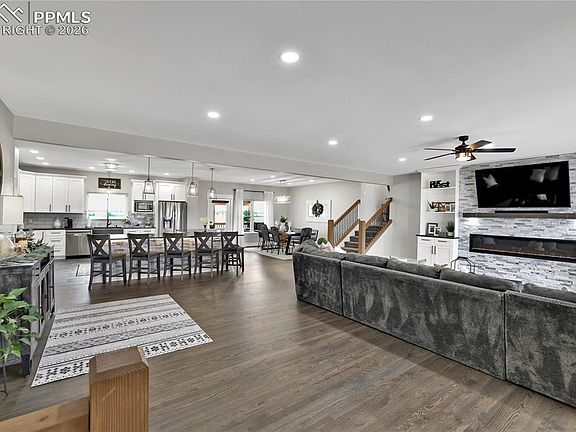 5th image of 18135 Spur Ranch Rd