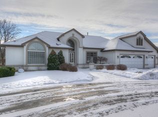 41W169 Lasso Ln, St Charles, IL 60175