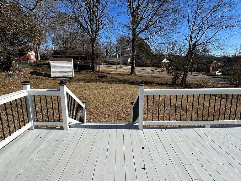 408 Brooke Dr — Photo 6