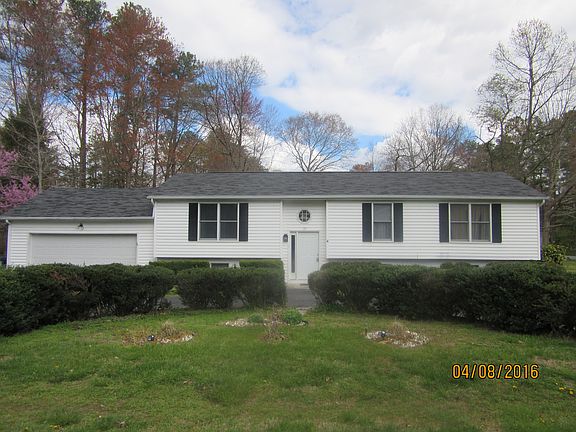 2nd image of 22 Cedarwood Dr
