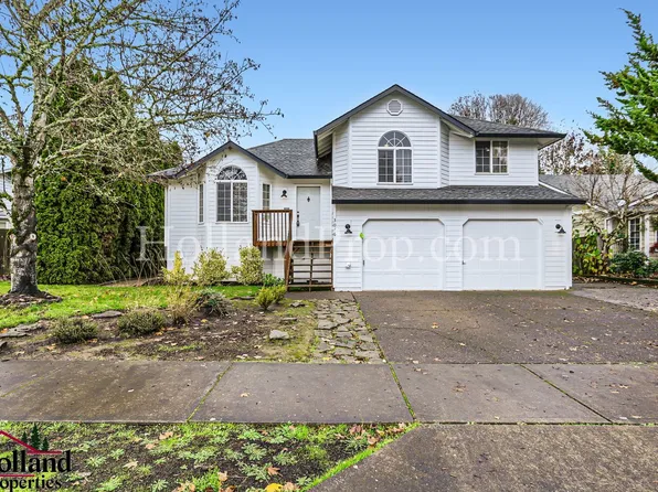 3076 NE Kaster Dr, Hillsboro, OR 97124