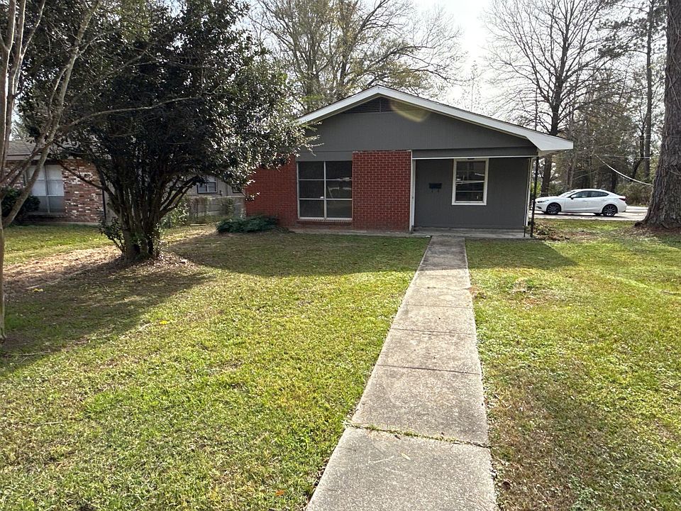 1st image of 317 Alexander Dr