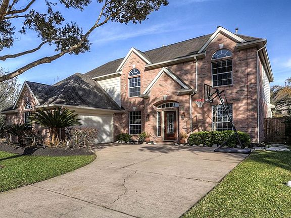 3rd image of 1707 Windy Brook Ln