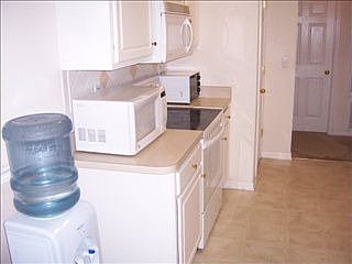 5th image of 30 Woodborn Ln