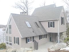 1st image of 1055 Lakeside Dr E