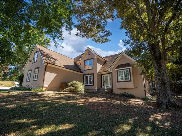 5126 Cash Rd, Flowery Branch, GA 30542