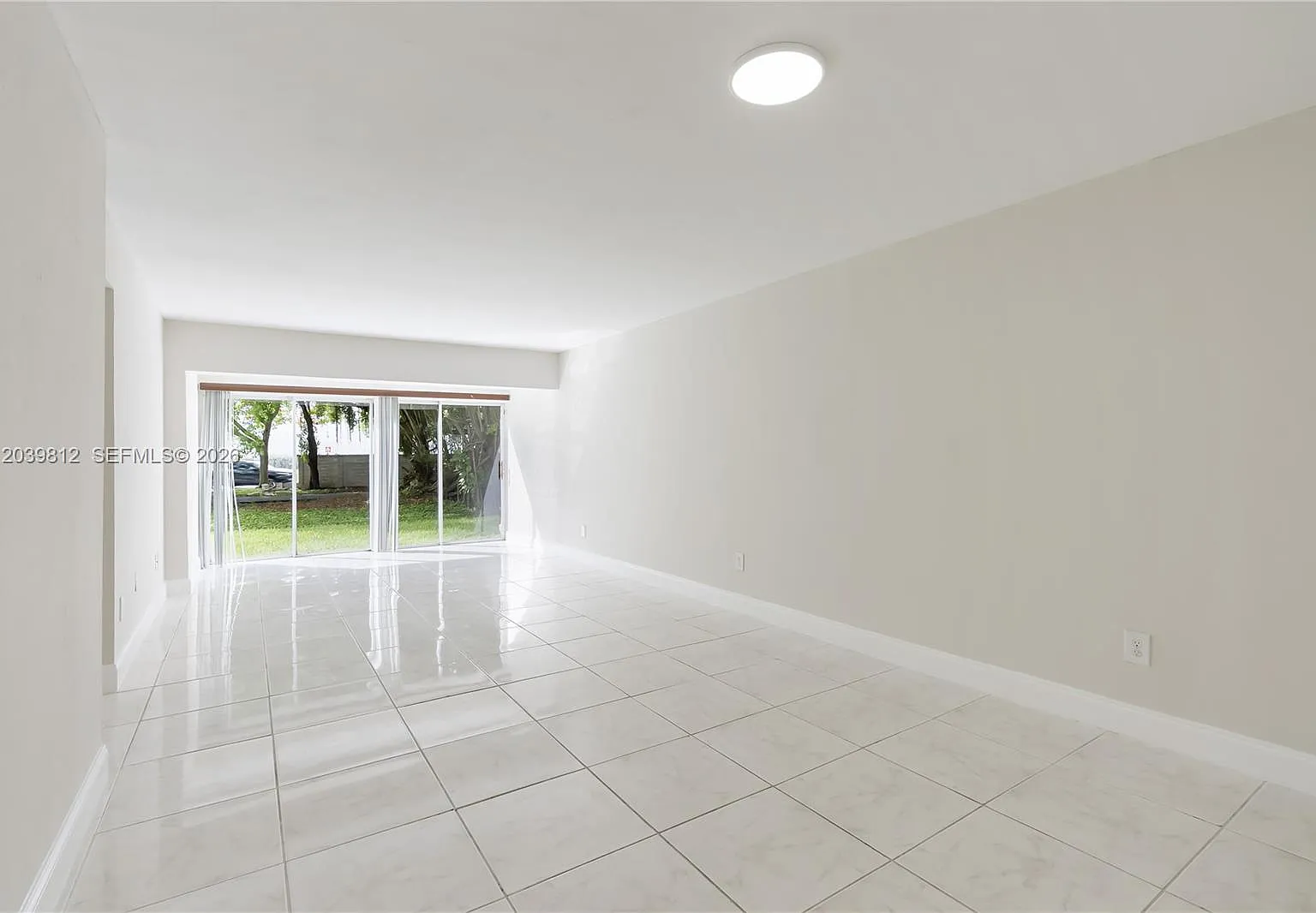 Parkview Condo No 2 — Photo 2