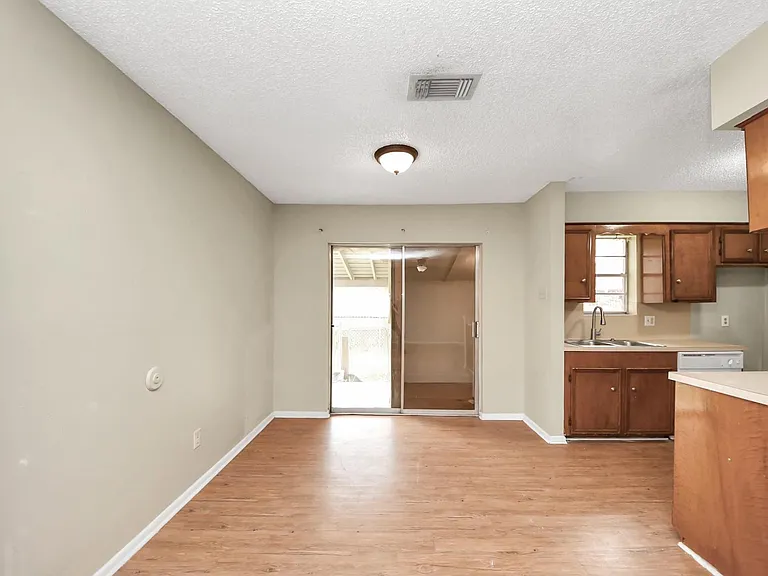 1006 Perry St #100 — Photo 13