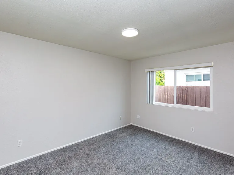 11355 Camarosa Cir — Photo 13