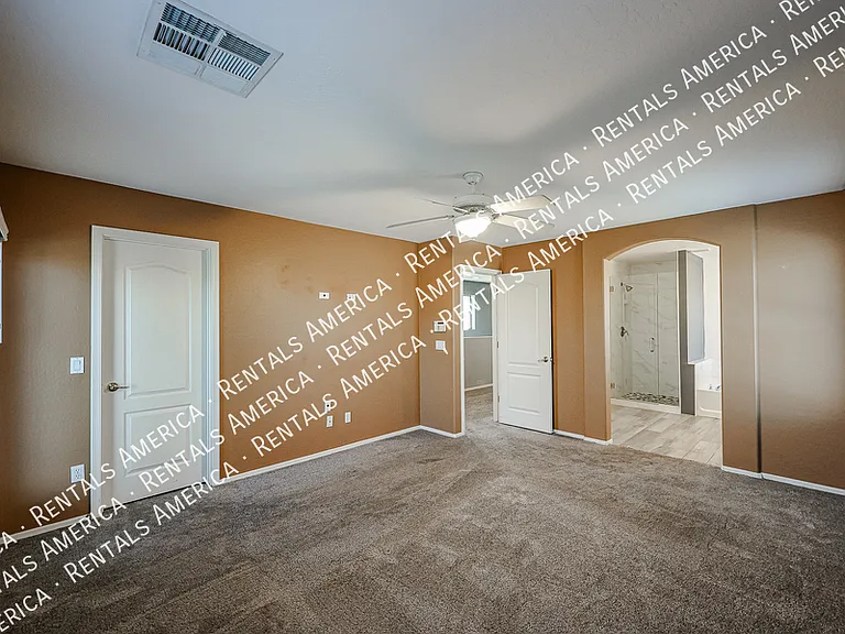 2614 W Florentine Rd — Photo 32