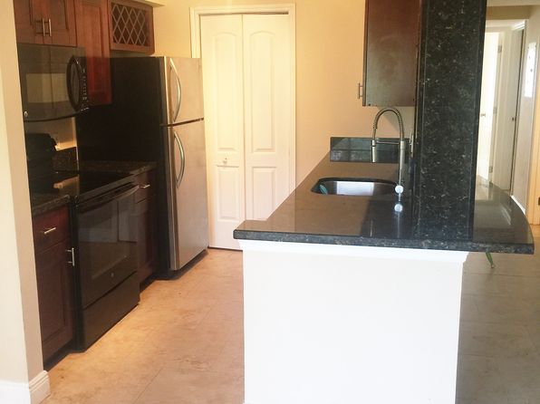 2371 NW 33rd St APT 703