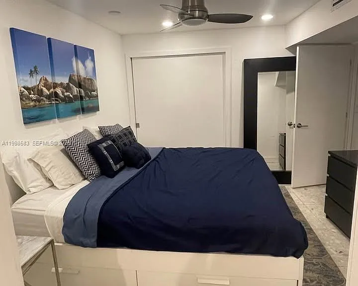 209 N Fort Lauderdale Beach Blvd #12E — Photo 9
