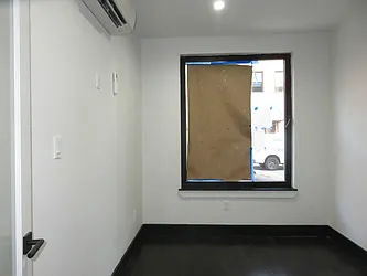 Rented by Rennit Inc.