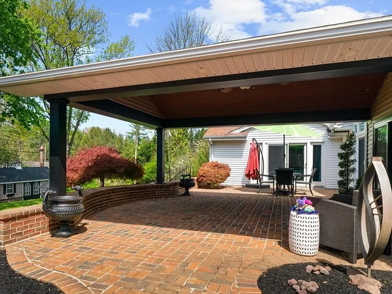 1212 Old Mill Rd — Photo 19