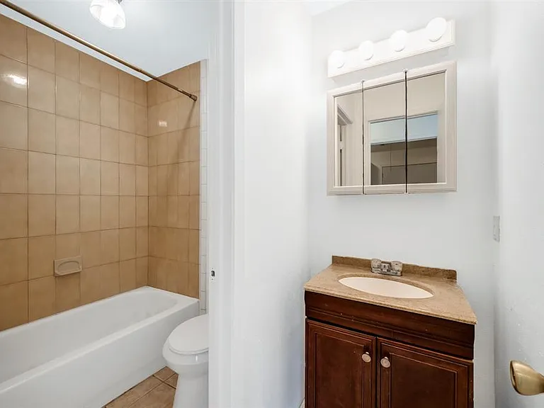 308 Willowick St — Photo 11