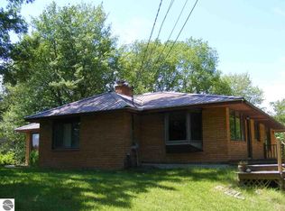 1024 S 41 1/2 Rd, Cadillac, MI 49601