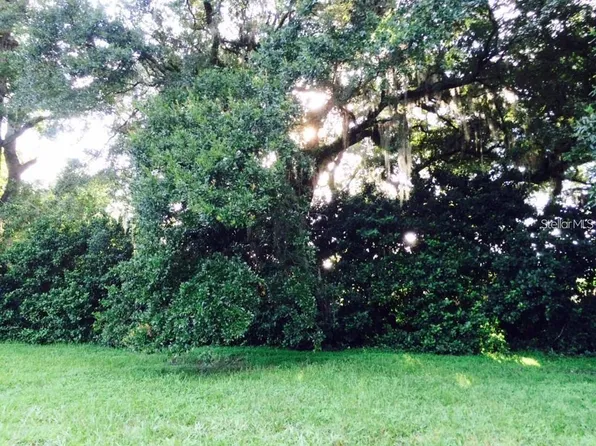 111 Frederick St, Interlachen, FL 32148