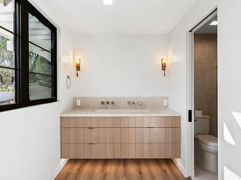 16735 La Gracia #B — Photo 7