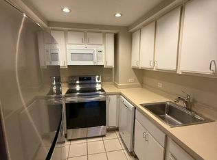 528 Commonwealth Ave #5A, Boston, MA 02215