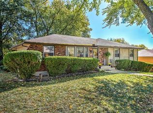 4825 Hedges Ave, Kansas City, MO 64133