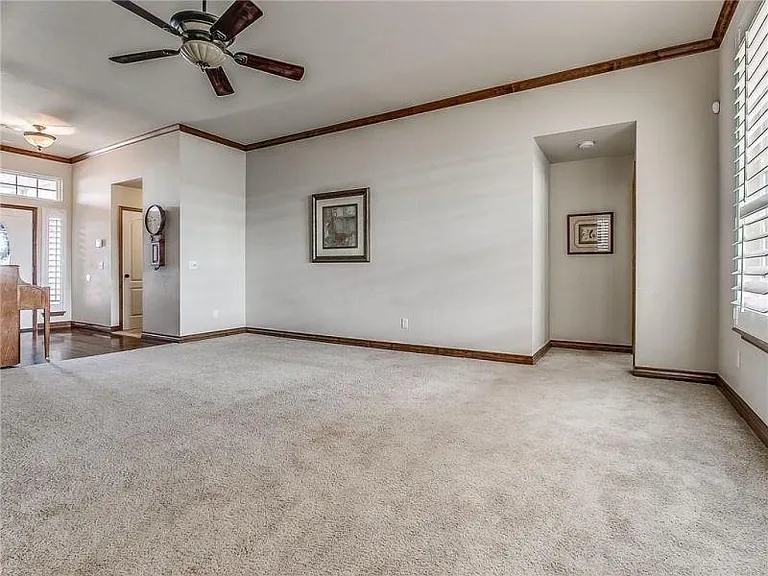 1304 Fairsted Ct — Photo 12