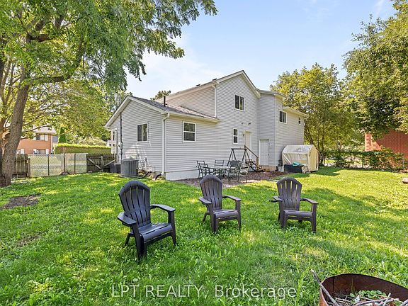 2nd image of 77 Munro St W