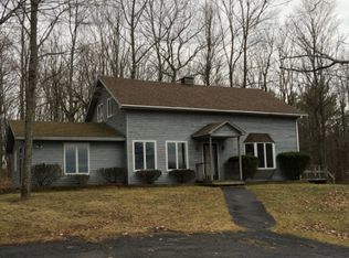 3439 Essex Rd, Willsboro, NY 12996