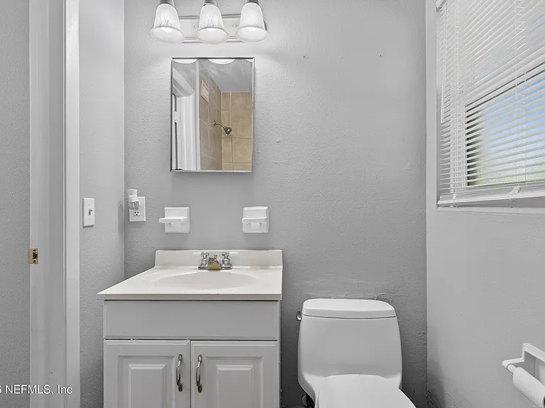 1928 Montmarte Dr — Photo 17