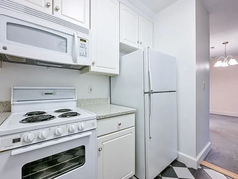 150 Rumford Ave #410 — Photo 11