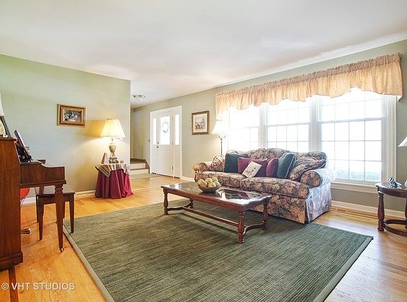 2nd image of 2616 N Phelps Ave