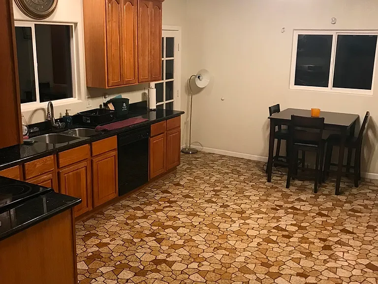 4512 Montgomery Dr — Photo 8