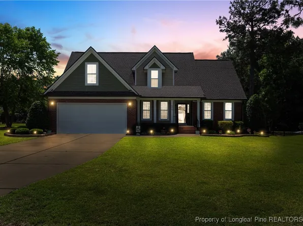 626 Orchard Falls Dr, Spring Lake, NC 28390