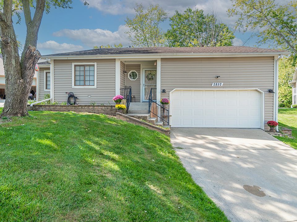 1st image of 2852 Saddle Barn West Dr