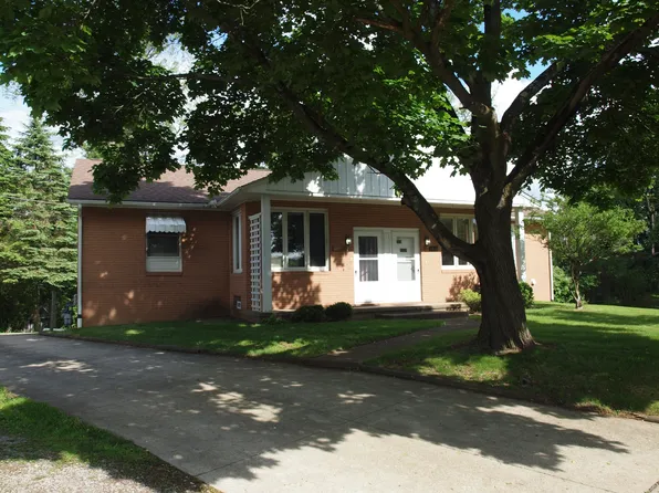3508 Becky Cir NW #2, Canton, OH 44709