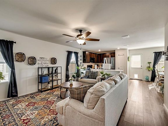 4th image of 5313 Finbrooke Dr