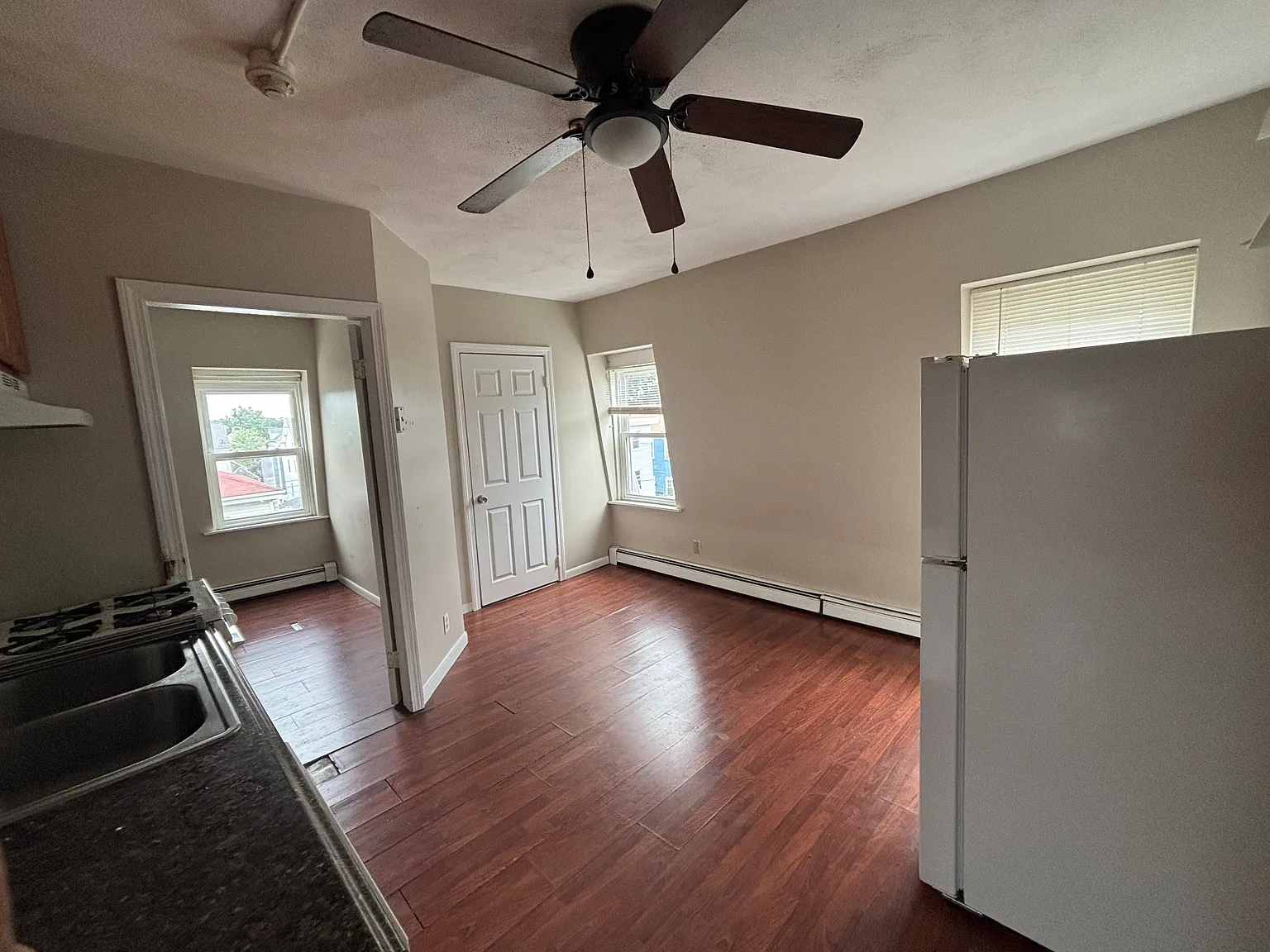 2 bed, $1,800 — Photo 2