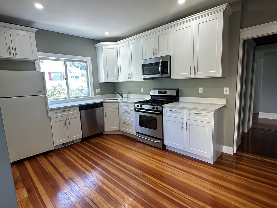 1st image of 70 Ardell St Floor 1